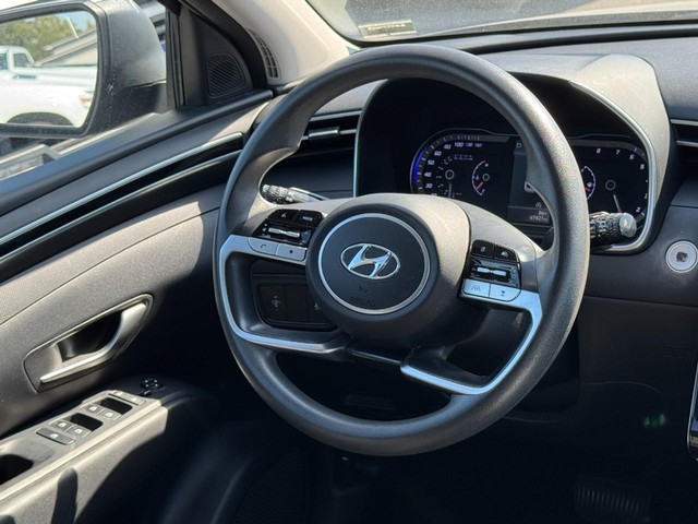 Hyundai Tucson Vehicle Image 12