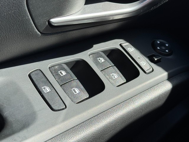 Hyundai Tucson Vehicle Image 22