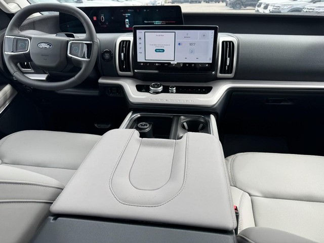 Ford Expedition Max Vehicle Image 07