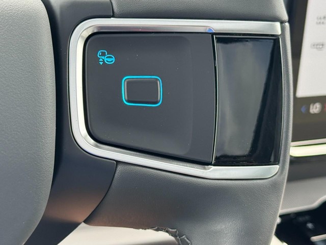 Ford Expedition Max Vehicle Image 12