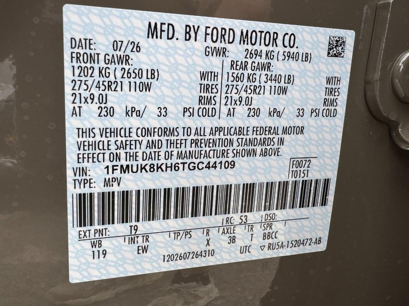 Ford Explorer Vehicle Image 19