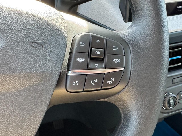 Ford Maverick Vehicle Image 11