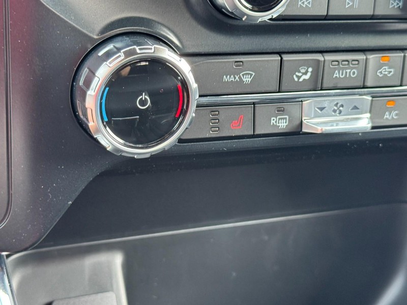 Ford F-150 Vehicle Image 12