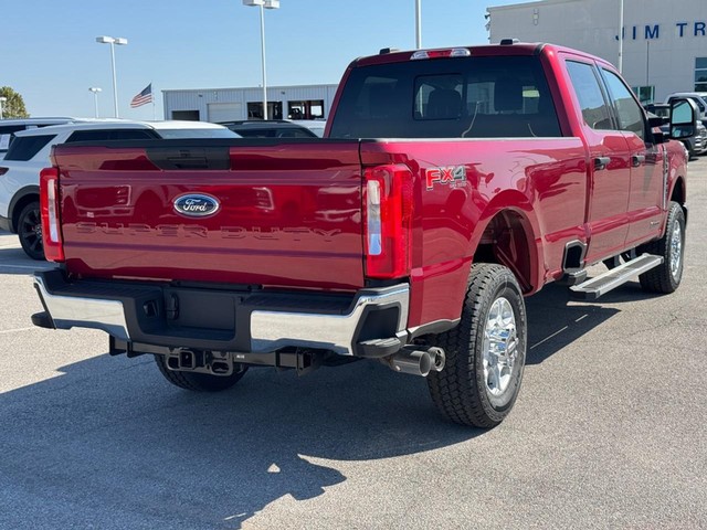 Ford Super Duty F-350 SRW Vehicle Image 03