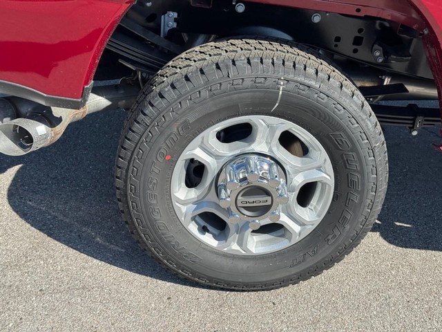 Ford Super Duty F-350 SRW Vehicle Image 04