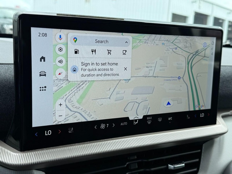 Ford Explorer Vehicle Full-screen Gallery Image 15