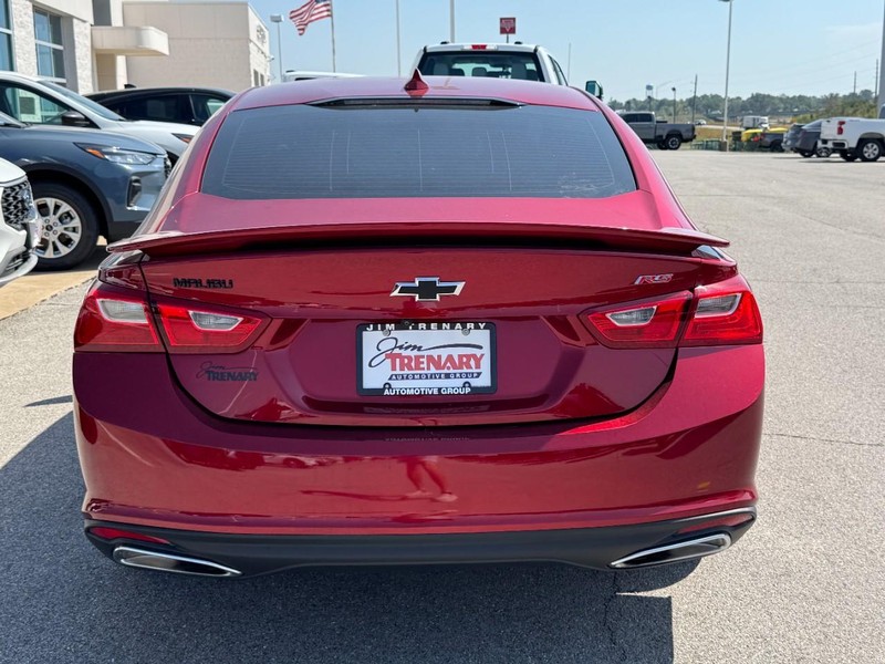 Chevrolet Malibu Vehicle Full-screen Gallery Image 04