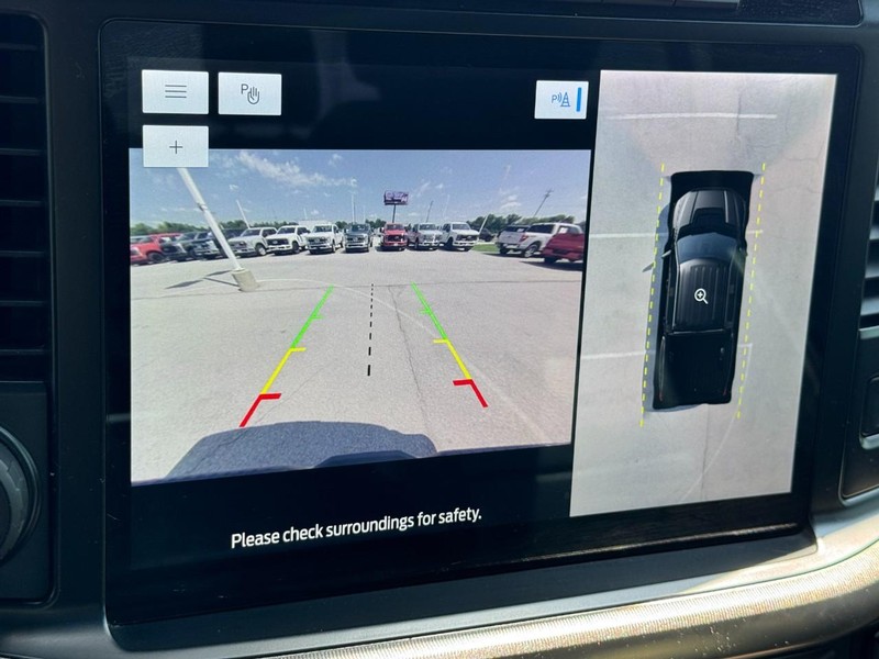 Ford F-150 Vehicle Full-screen Gallery Image 23