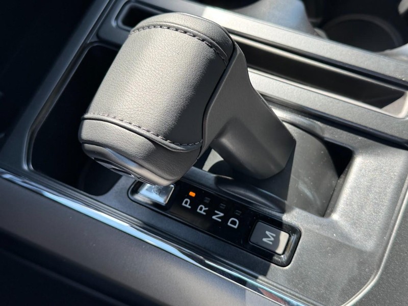 Ford F-150 Vehicle Full-screen Gallery Image 13
