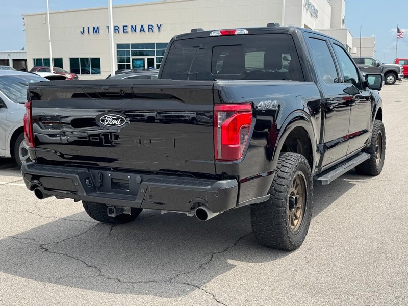 Ford F-150 Vehicle Full-screen Gallery Image 3