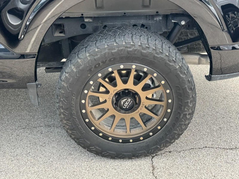 Ford F-150 Vehicle Full-screen Gallery Image 7