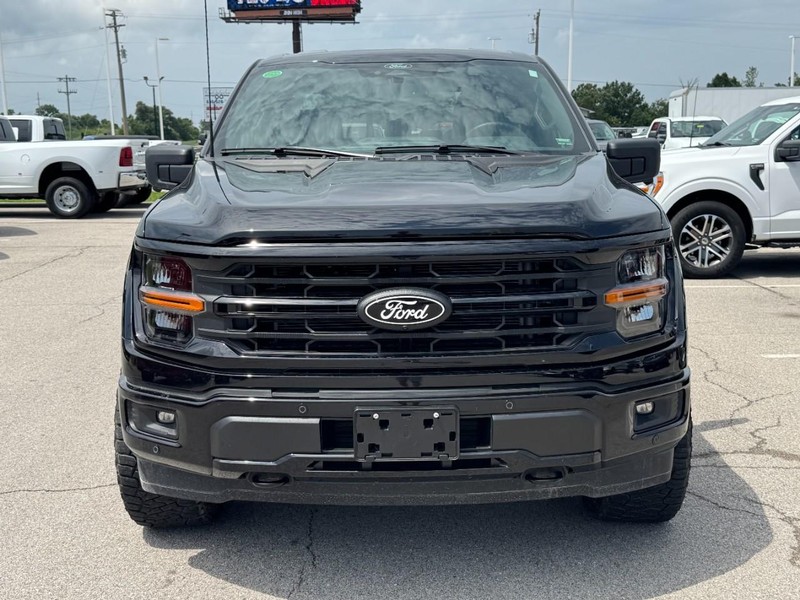 Ford F-150 Vehicle Full-screen Gallery Image 9
