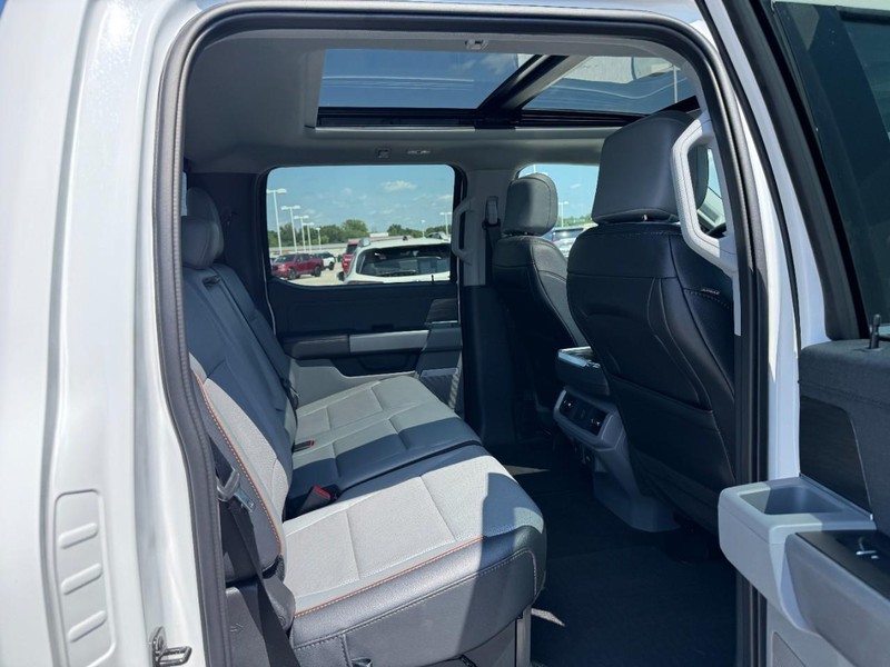 Ford F-150 Vehicle Image 10