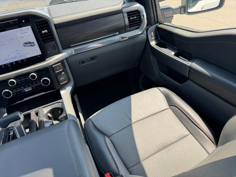 Ford F-150 Vehicle Image 15