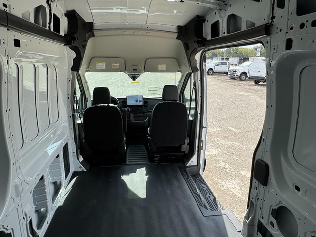 Ford Transit Cargo Van Vehicle Image 07