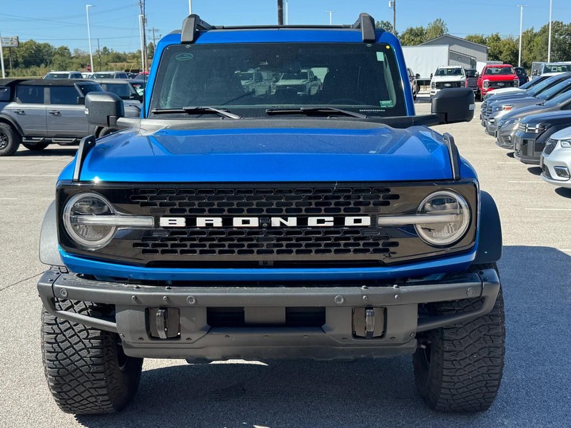 Ford Bronco Vehicle Full-screen Gallery Image 9