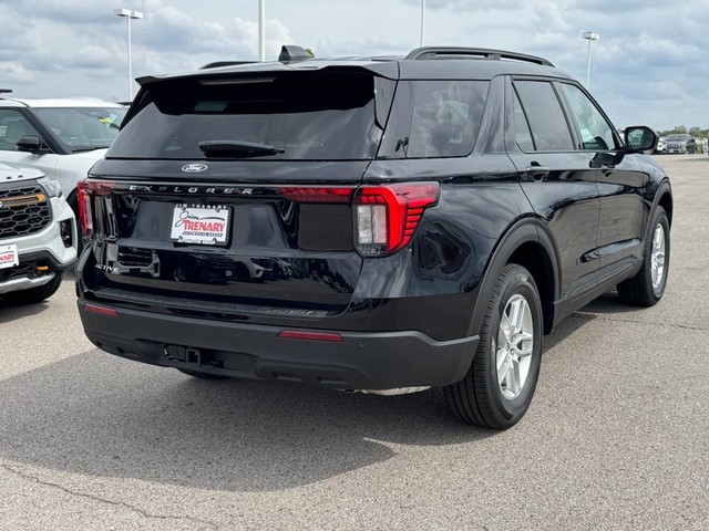 Ford Explorer Vehicle Image 03