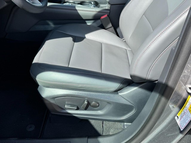 Ford Explorer Vehicle Image 17