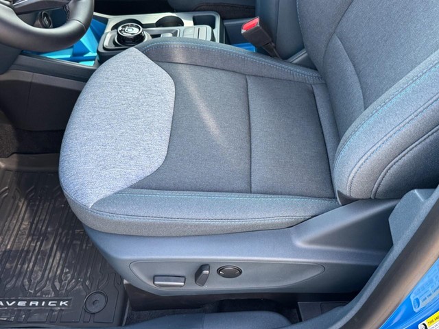 Ford Maverick Vehicle Image 15