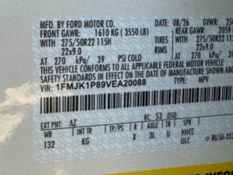Ford Expedition Max Vehicle Full-screen Gallery Image 19