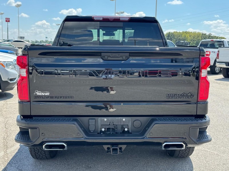 Chevrolet Silverado 1500 Vehicle Full-screen Gallery Image 04