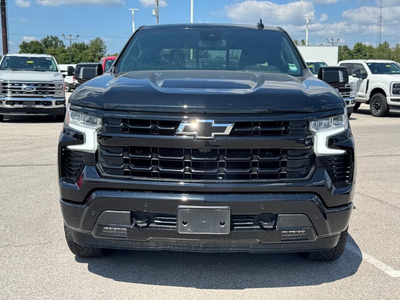 Chevrolet Silverado 1500 Vehicle Full-screen Gallery Image 09