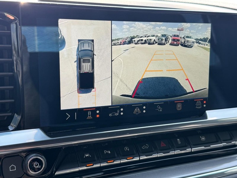 Chevrolet Silverado 1500 Vehicle Full-screen Gallery Image 22