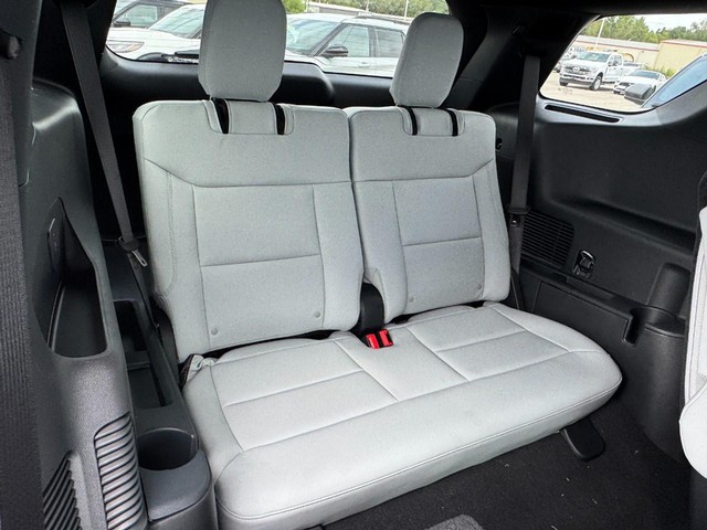 Ford Explorer Vehicle Image 06
