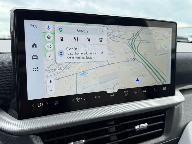 Ford Explorer Vehicle Full-screen Gallery Image 15