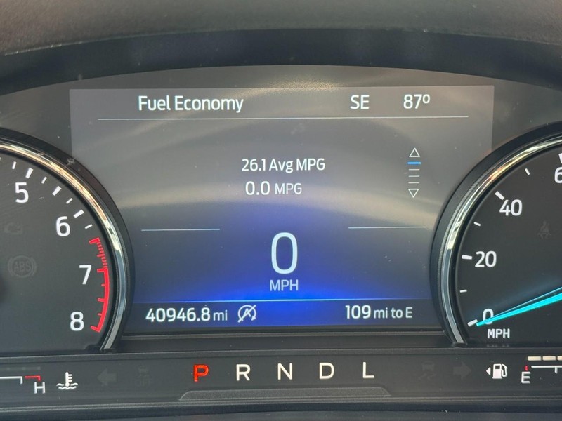 Ford Explorer Vehicle Image 18