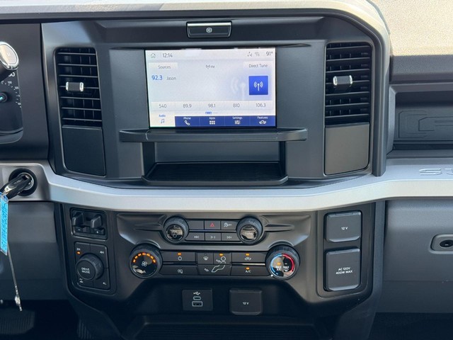 Ford Super Duty F-250 SRW Vehicle Image 08