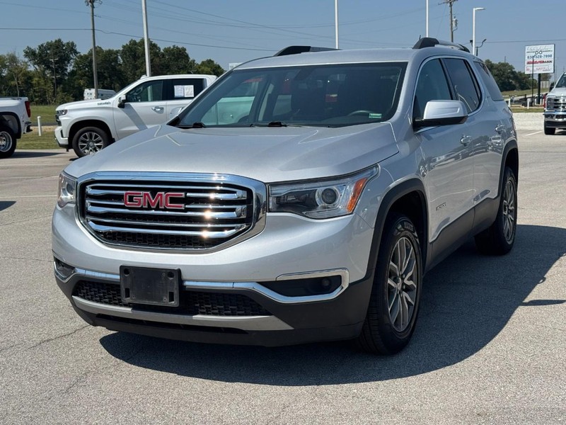 GMC Acadia Vehicle Image 08
