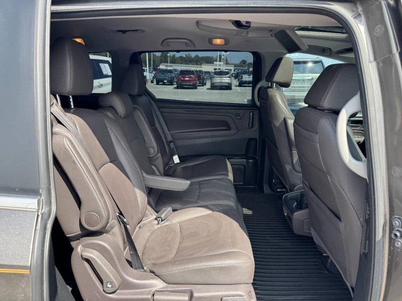 Honda Odyssey Vehicle Full-screen Gallery Image 10