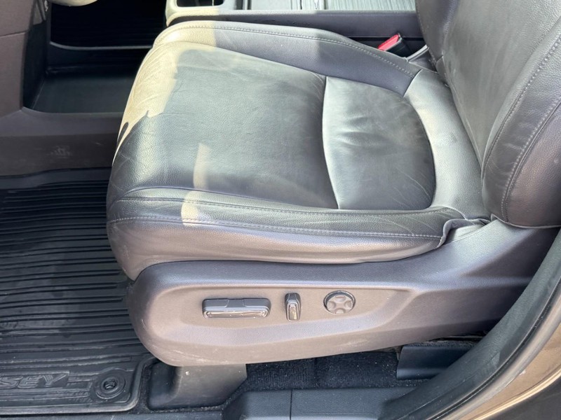 Honda Odyssey Vehicle Full-screen Gallery Image 26