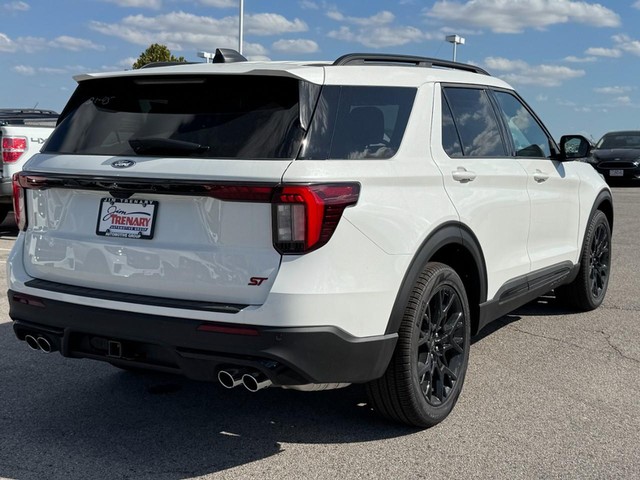 Ford Explorer Vehicle Image 03