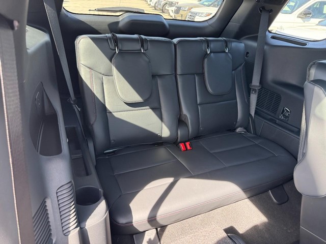 Ford Explorer Vehicle Image 06