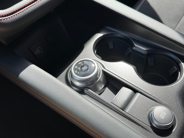 Ford Explorer Vehicle Image 14
