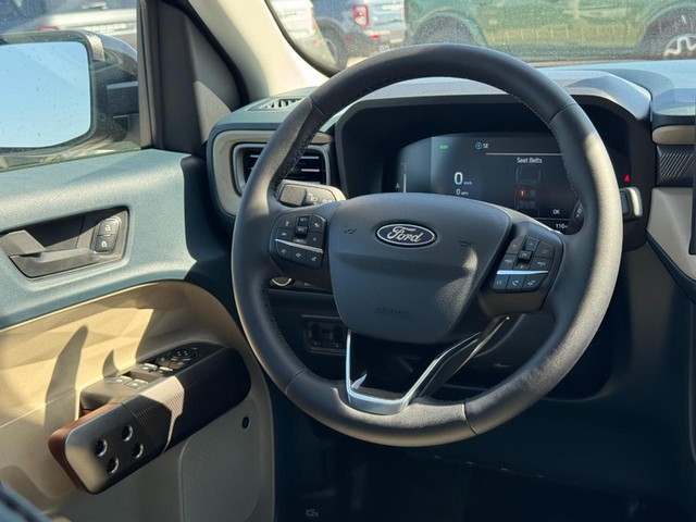 Ford Maverick Vehicle Image 08