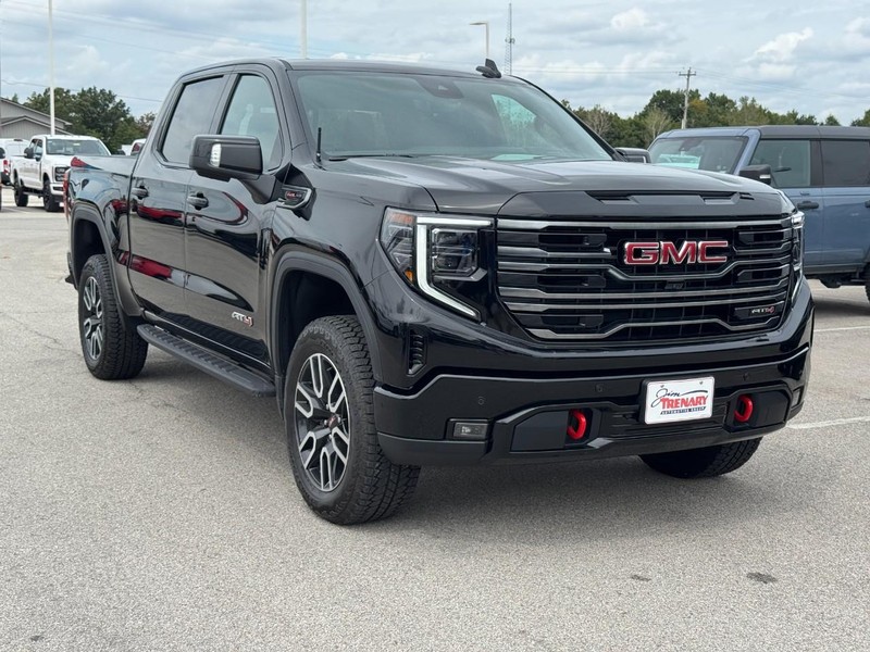 GMC Sierra 1500 Vehicle Full-screen Gallery Image 2