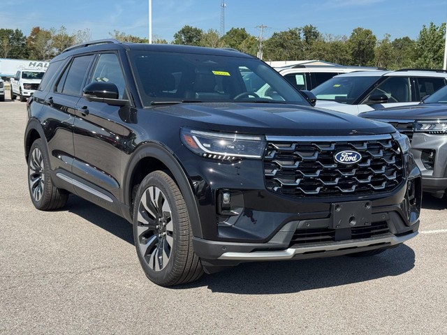 Ford Explorer Vehicle Image 02