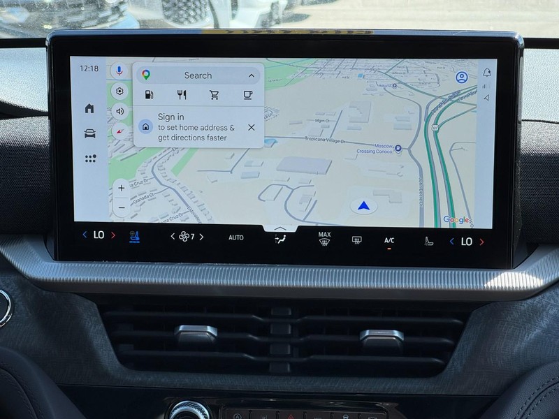 Ford Explorer Vehicle Full-screen Gallery Image 8