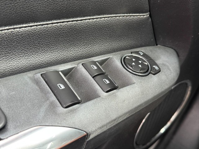 Ford Mustang Vehicle Image 23