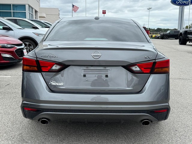 Nissan Altima Vehicle Image 04