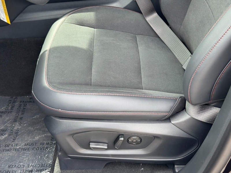 Ford Explorer Vehicle Full-screen Gallery Image 18