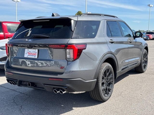 Ford Explorer Vehicle Image 03