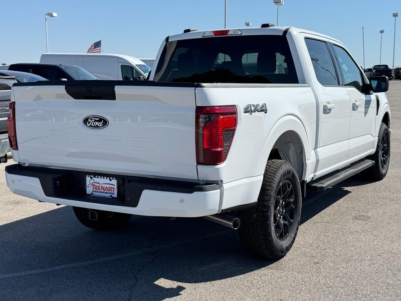 Ford F-150 Vehicle Full-screen Gallery Image 3