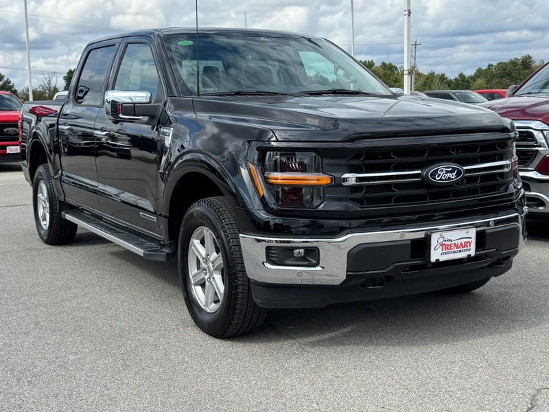 Ford F-150 Vehicle Full-screen Gallery Image 2
