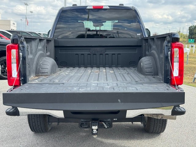 Ford Super Duty F-350 SRW Vehicle Image 05