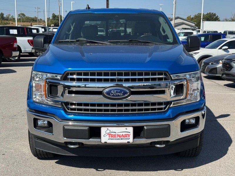 Ford F-150 Vehicle Full-screen Gallery Image 9