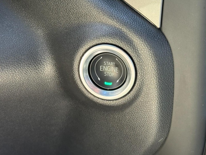 Chevrolet Silverado 1500 Vehicle Full-screen Gallery Image 19